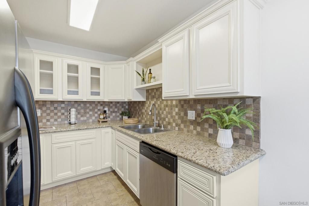 1030 Robinson Ave 110, San Diego, CA 92103 — photo 5