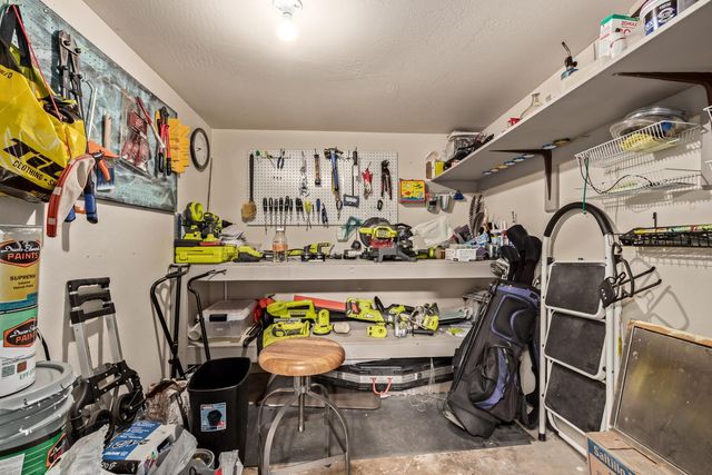 3730 E Kings Avenue, Phoenix, AZ 85032