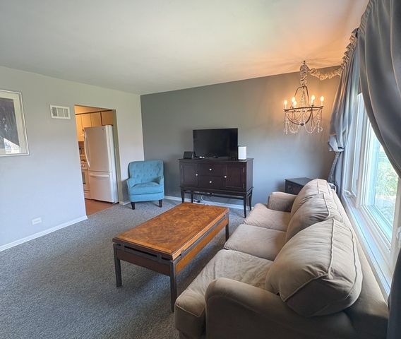 209 E Palmer Avenue, Northlake, IL 60164