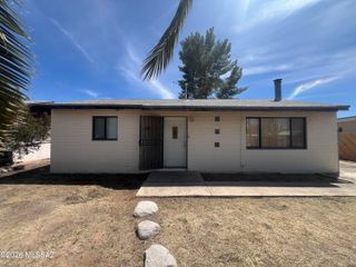 5038 E Baker Street, Tucson, AZ 85711
