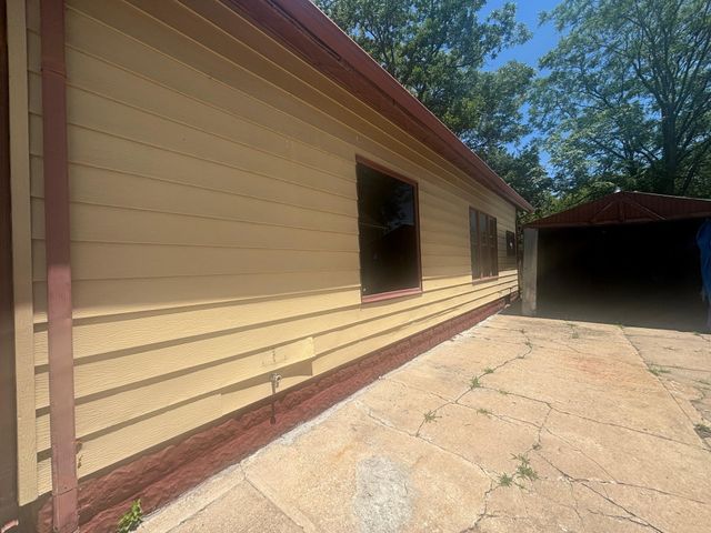 1006 S Emporia, Wichita, KS 67211