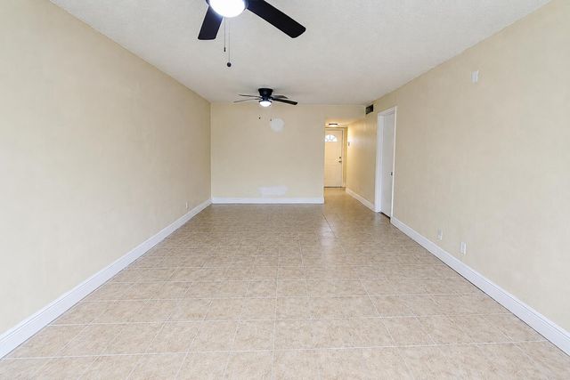 1401 NE Miami Gardens Drive 180, Miami, FL 33179