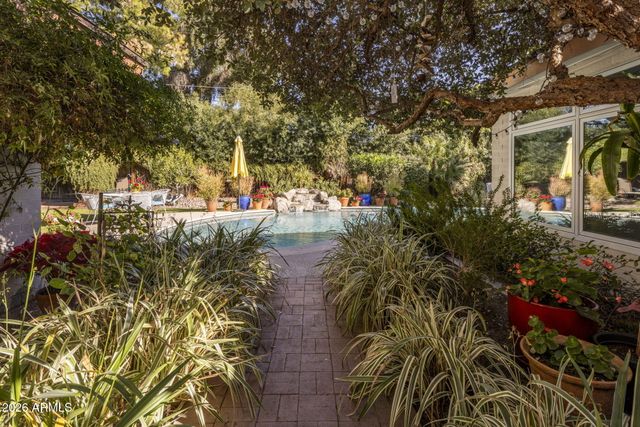 3611 N 53rd Street, Phoenix, AZ 85018