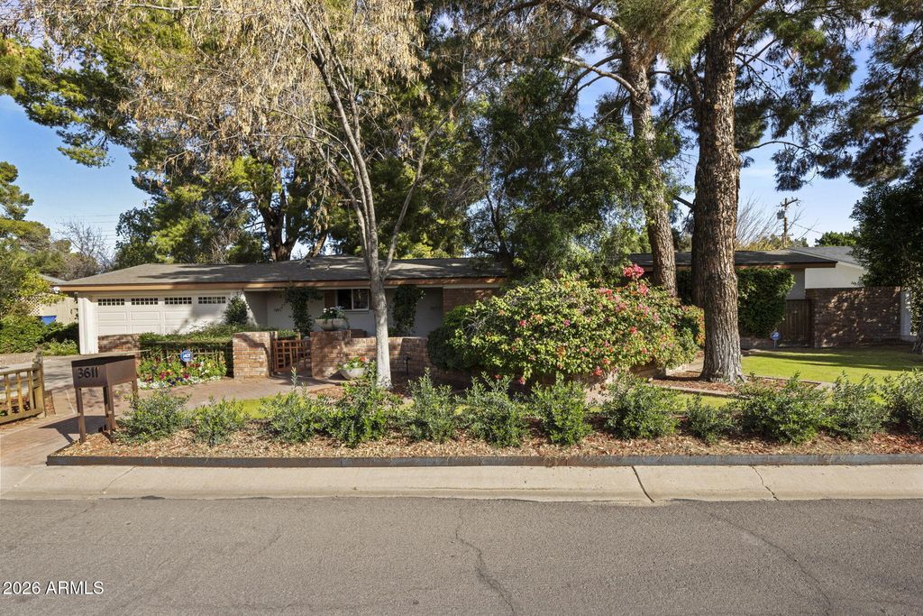 3611 N 53rd Street, Phoenix, AZ 85018