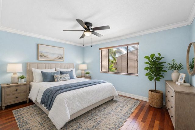 139 Sparrow 4b, Royal Palm Beach, FL 33411