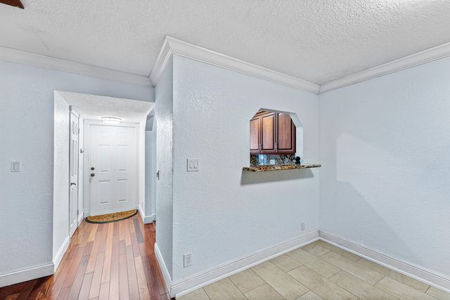 139 Sparrow 4b, Royal Palm Beach, FL 33411