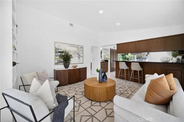 13132 Barrett Hill Circle, North Tustin, CA 92705