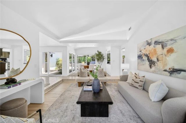 13132 Barrett Hill Circle, North Tustin, CA 92705