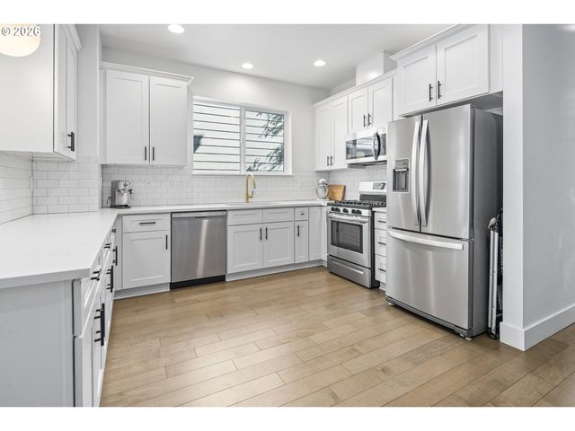 4209 Se 80TH Ave, Portland, OR 97206