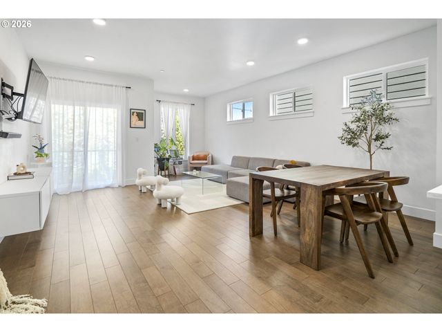 4209 Se 80TH Ave, Portland, OR 97206