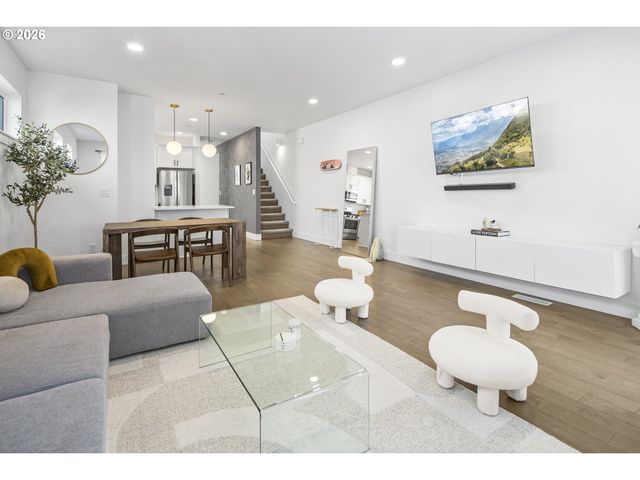 4209 Se 80TH Ave, Portland, OR 97206