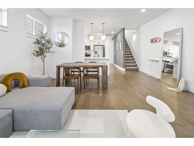 4209 Se 80TH Ave, Portland, OR 97206