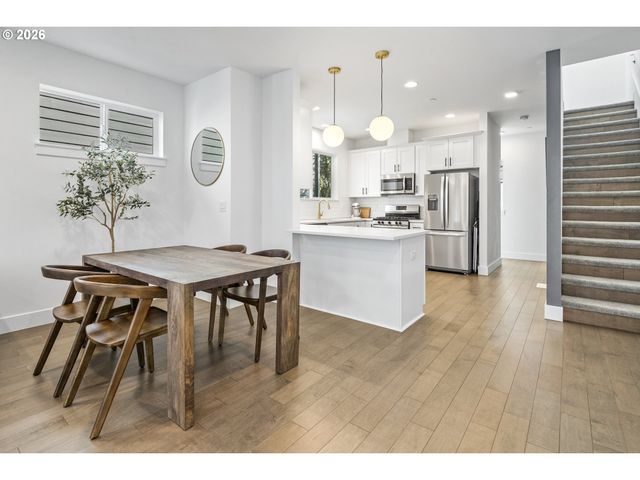 4209 Se 80TH Ave, Portland, OR 97206