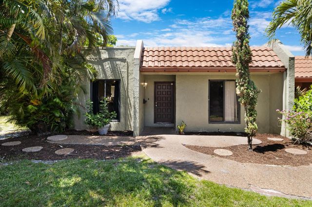 153 SE 7th Street G-1, Deerfield Beach, FL 33441