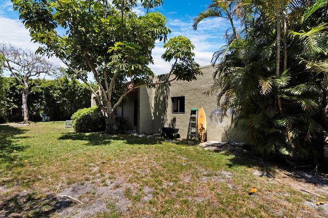 153 SE 7th Street G-1, Deerfield Beach, FL 33441
