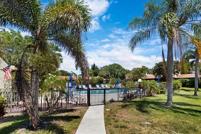 153 SE 7th Street G-1, Deerfield Beach, FL 33441