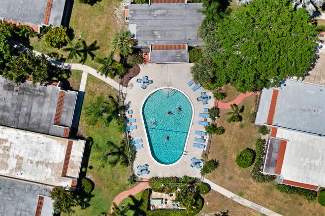 153 SE 7th Street G-1, Deerfield Beach, FL 33441