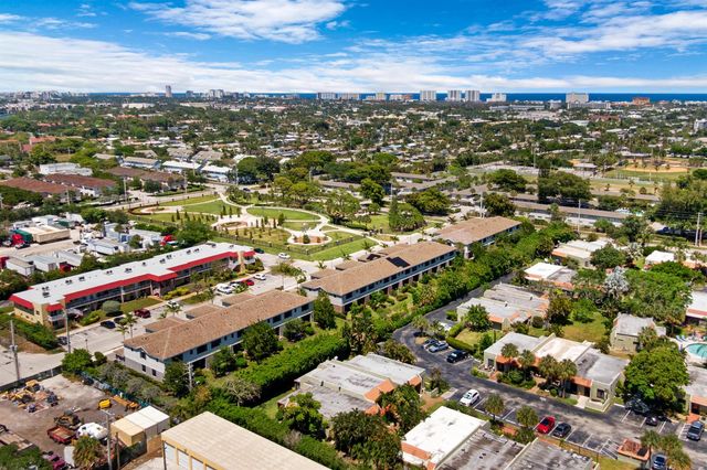 153 SE 7th Street G-1, Deerfield Beach, FL 33441