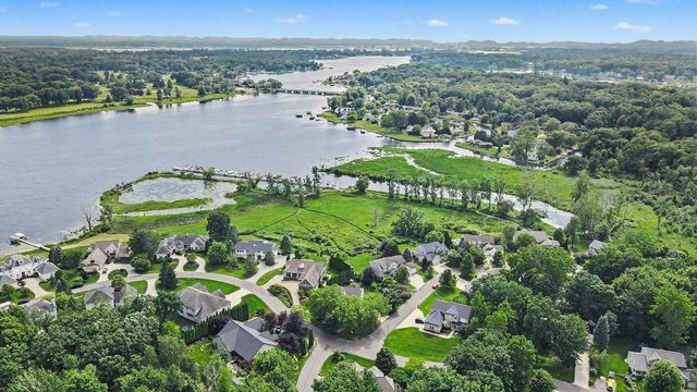 15359 Bayou Meadows Court, Spring Lake, MI 49456