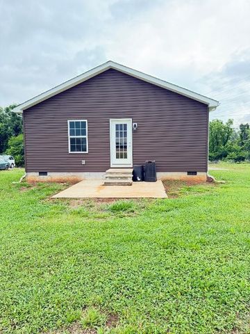 332 Slagtown Rd, Cowan, TN 37318