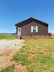 332 Slagtown Rd, Cowan, TN 37318