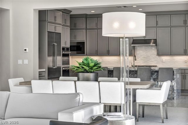 6675 DESERT CRIMSON Street, Las Vegas, NV 89148