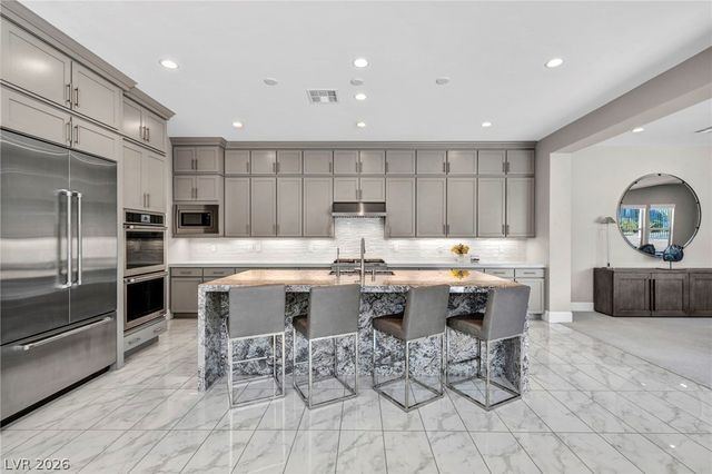 6675 DESERT CRIMSON Street, Las Vegas, NV 89148