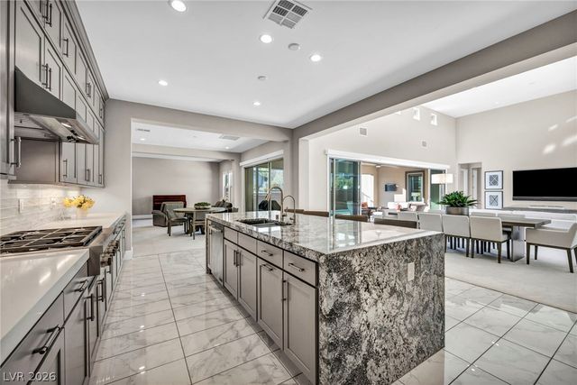 6675 DESERT CRIMSON Street, Las Vegas, NV 89148