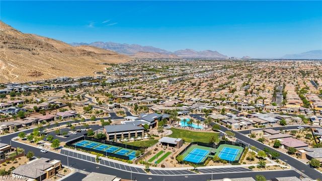 6675 DESERT CRIMSON Street, Las Vegas, NV 89148