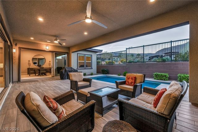 6675 DESERT CRIMSON Street, Las Vegas, NV 89148