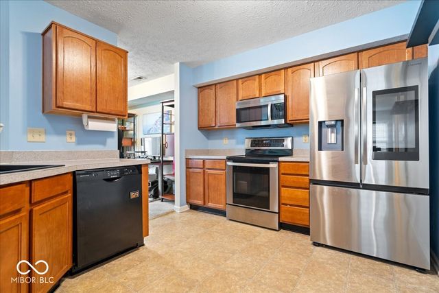 10551 Dark Star Drive, Indianapolis, IN 46234