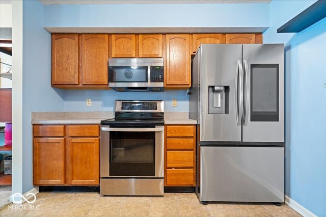 10551 Dark Star Drive, Indianapolis, IN 46234