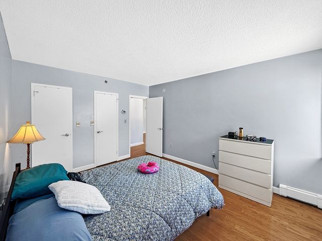 300 Lynn Shore Dr 203, Lynn, MA 01902