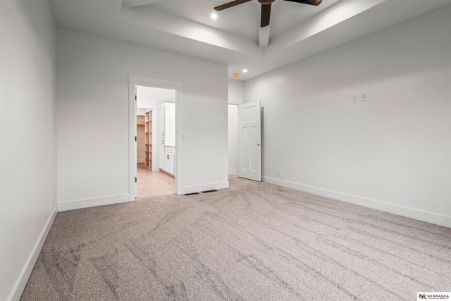 10005 S 180th Avenue Circle, Omaha, NE 68136