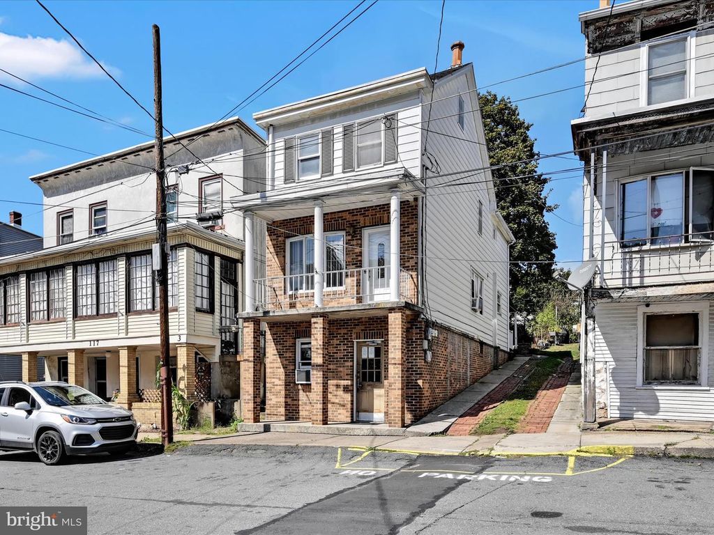 119 COAL ST, Cumbola, PA 17930