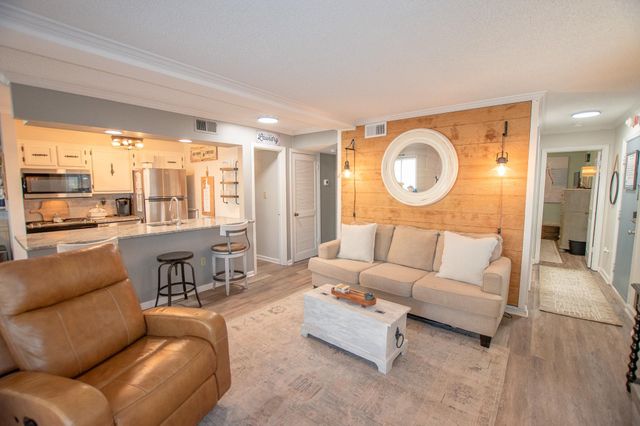 609 Hillside Dr. S E5, North Myrtle Beach, SC 29582