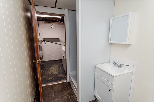 1155 University Dr, Dunbar Twp, PA 15431