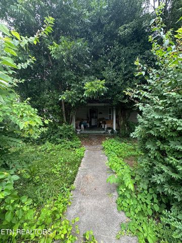 405 E Inskip Drive, Knoxville, TN 37912