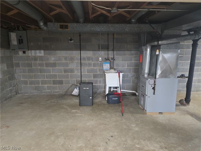 23580 Comstock Road, Bedford Heights, OH 44146