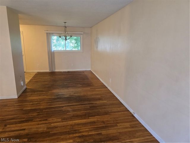 23580 Comstock Road, Bedford Heights, OH 44146