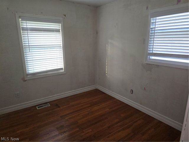 23580 Comstock Road, Bedford Heights, OH 44146