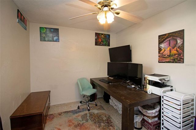 5335 8TH AVENUE N, St Petersburg, FL 33710