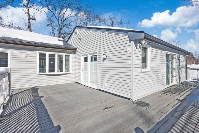 120 Beach St, Foxboro, MA 02035