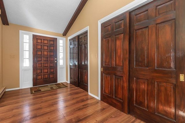 120 Beach St, Foxboro, MA 02035