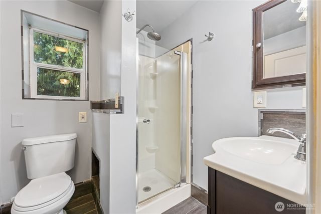 9512 210th Avenue E, Bonney Lake, WA 98391