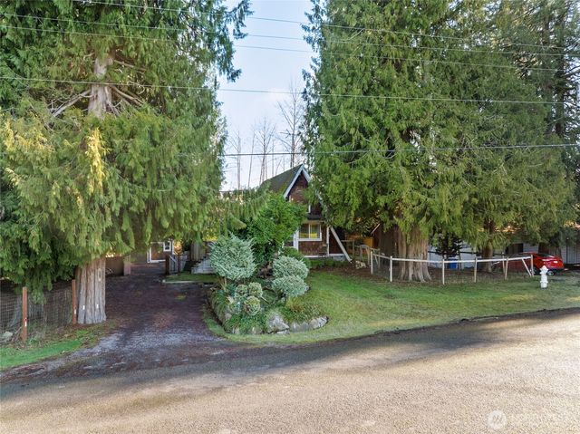 9512 210th Avenue E, Bonney Lake, WA 98391