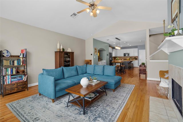 650 Westcross Street 12, Houston, TX 77018