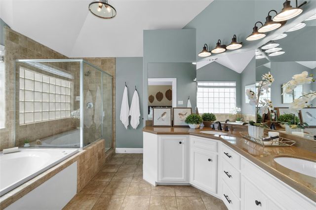 650 Westcross Street 12, Houston, TX 77018