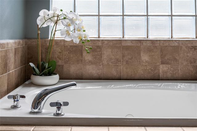 650 Westcross Street 12, Houston, TX 77018