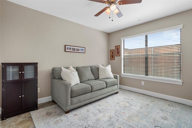 650 Westcross Street 12, Houston, TX 77018